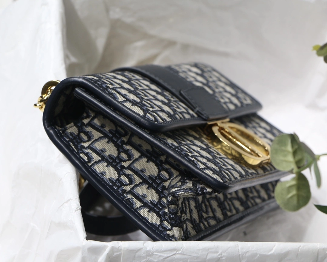 MOMO- M9208UTZQ_M928 M9208UTZQ-M928 item：C-B063H1727R