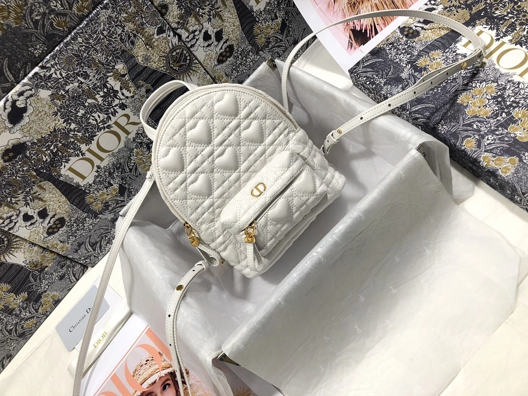 MOMO- M9222UNGH Backpack sheephide item : B-B328M1424