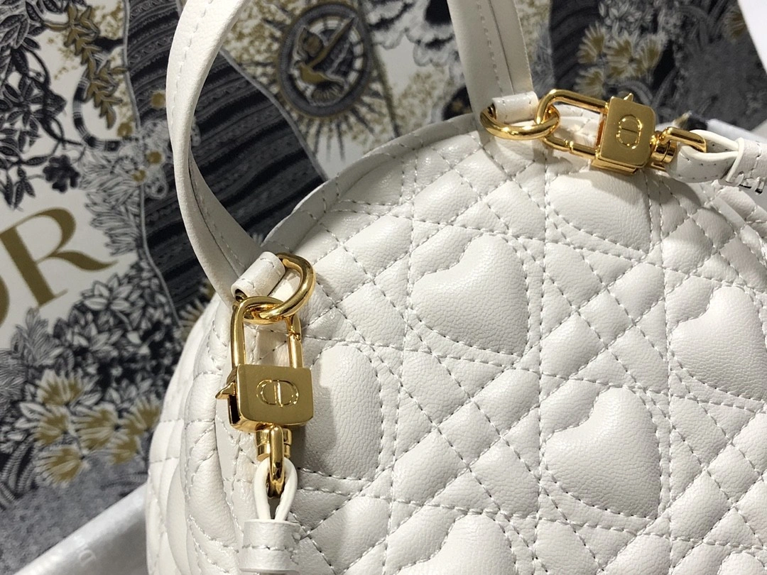 MOMO- M9222UNGH Backpack sheephide item : B-B328M1424