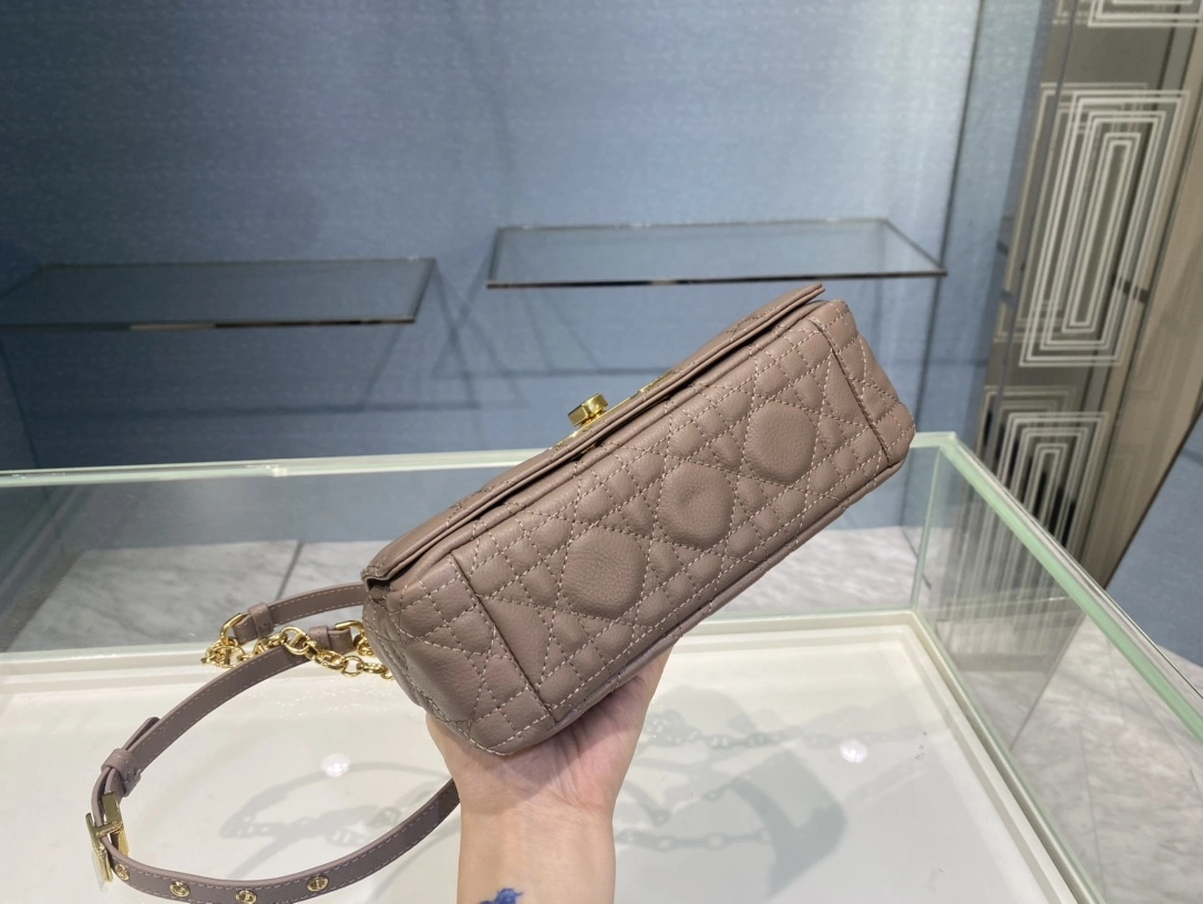 MOMO- M9241UWHC-M45M item：C-B063H1735R