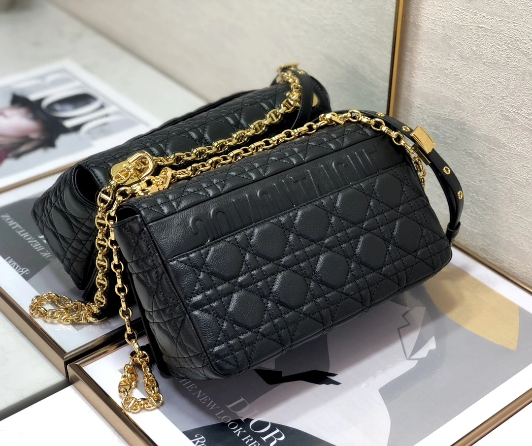 MOMO--M9242UWHC_M900 M9242UWHC-M900 item：C-B063G3117R