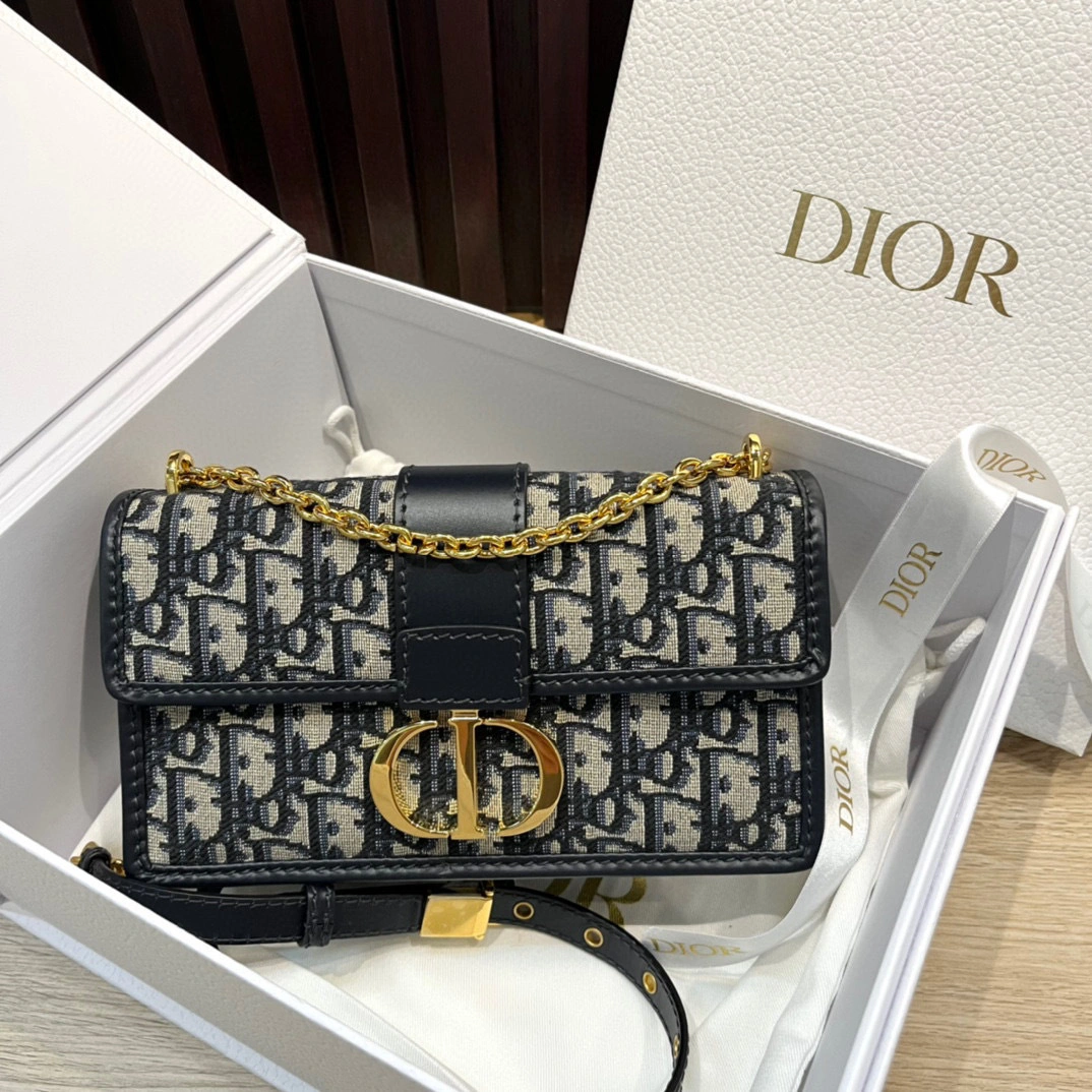 MOMO- M9334UTZQ_M928 high quality version M9334UTZQ-M928 item：B-B221J2803C