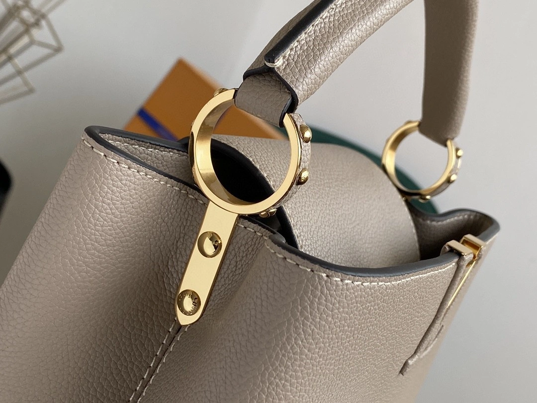 MOMO- M94634 cowhide item : A-B00L2009