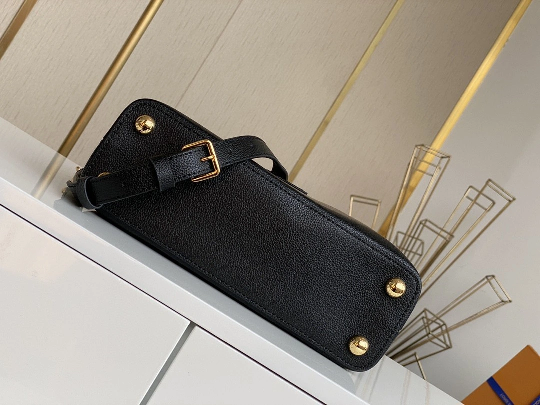 MOMO- M94755 cowhide item : A-B00L2007