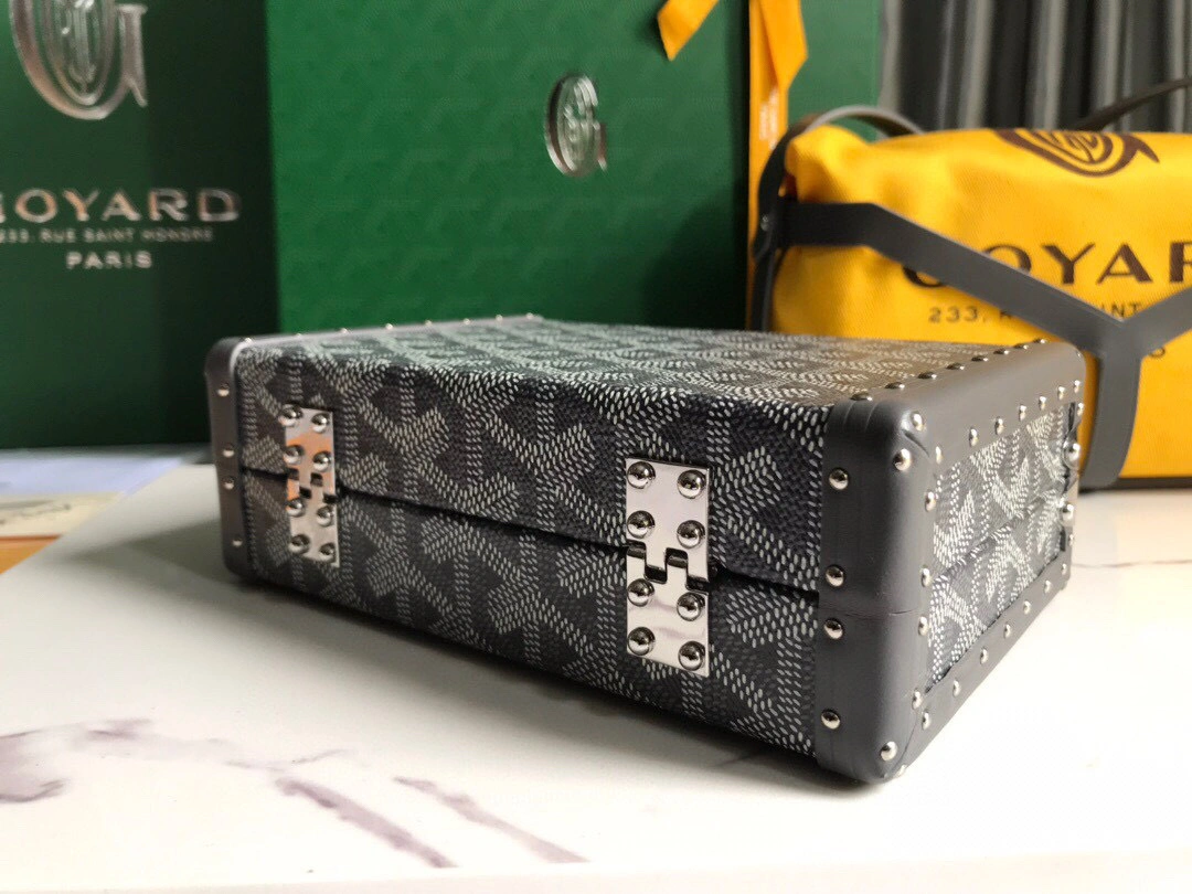 MOMO- MINA55PMLTY Minaudière cowhide item：B-B063F2537C