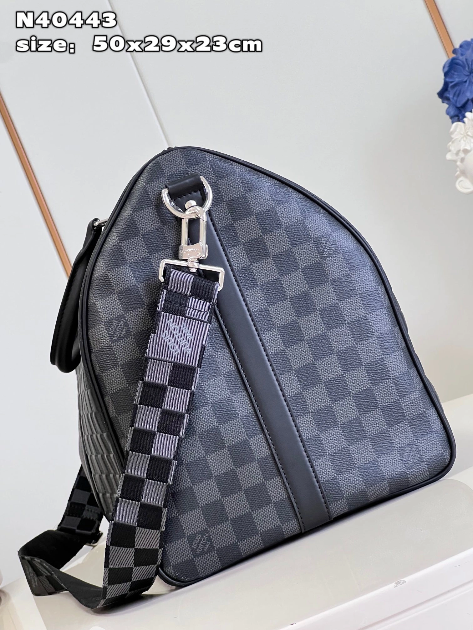 MOMO- N40443 item：C-B000F0241R