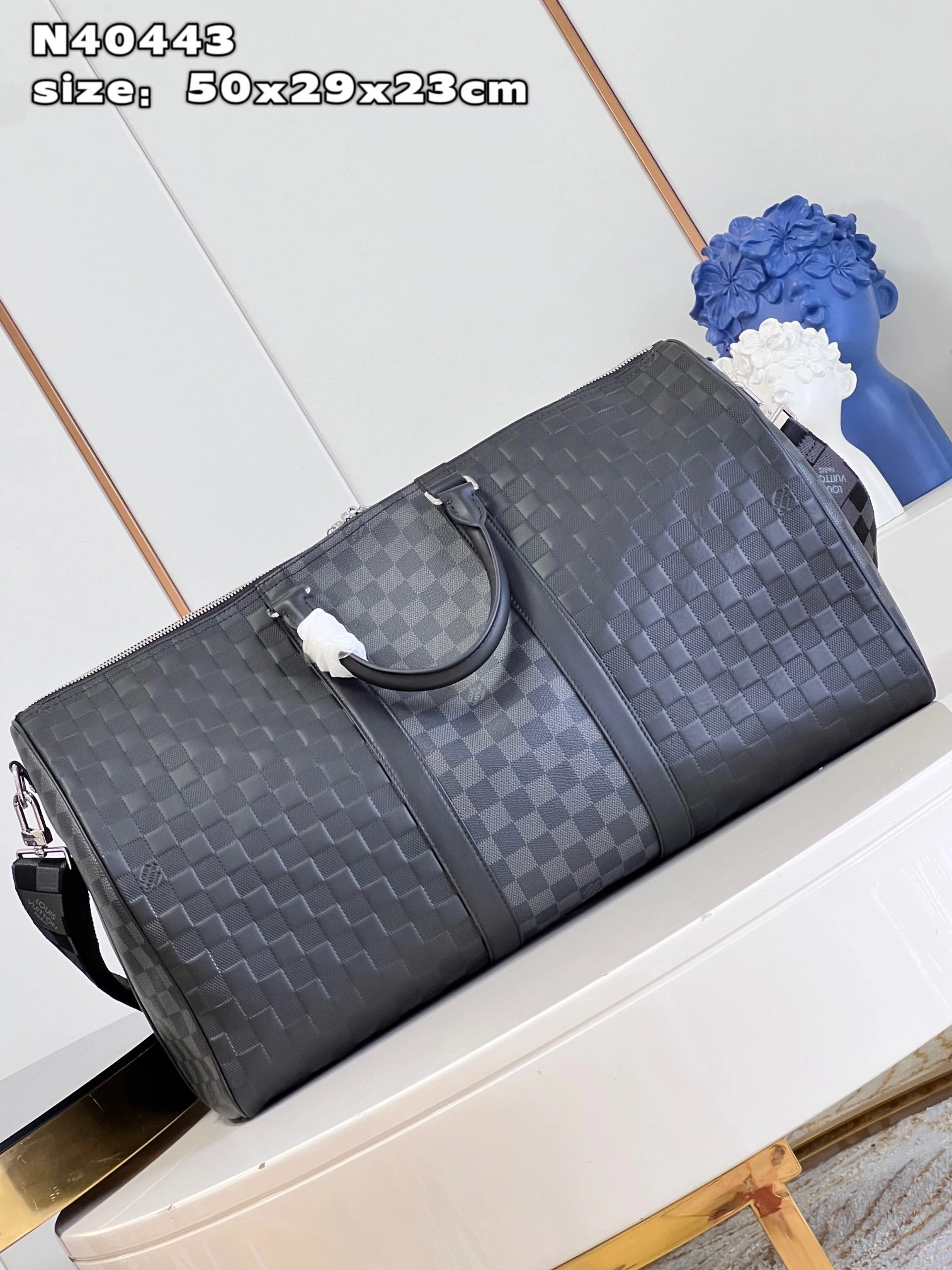 MOMO- N40443 item：C-B000F0241R