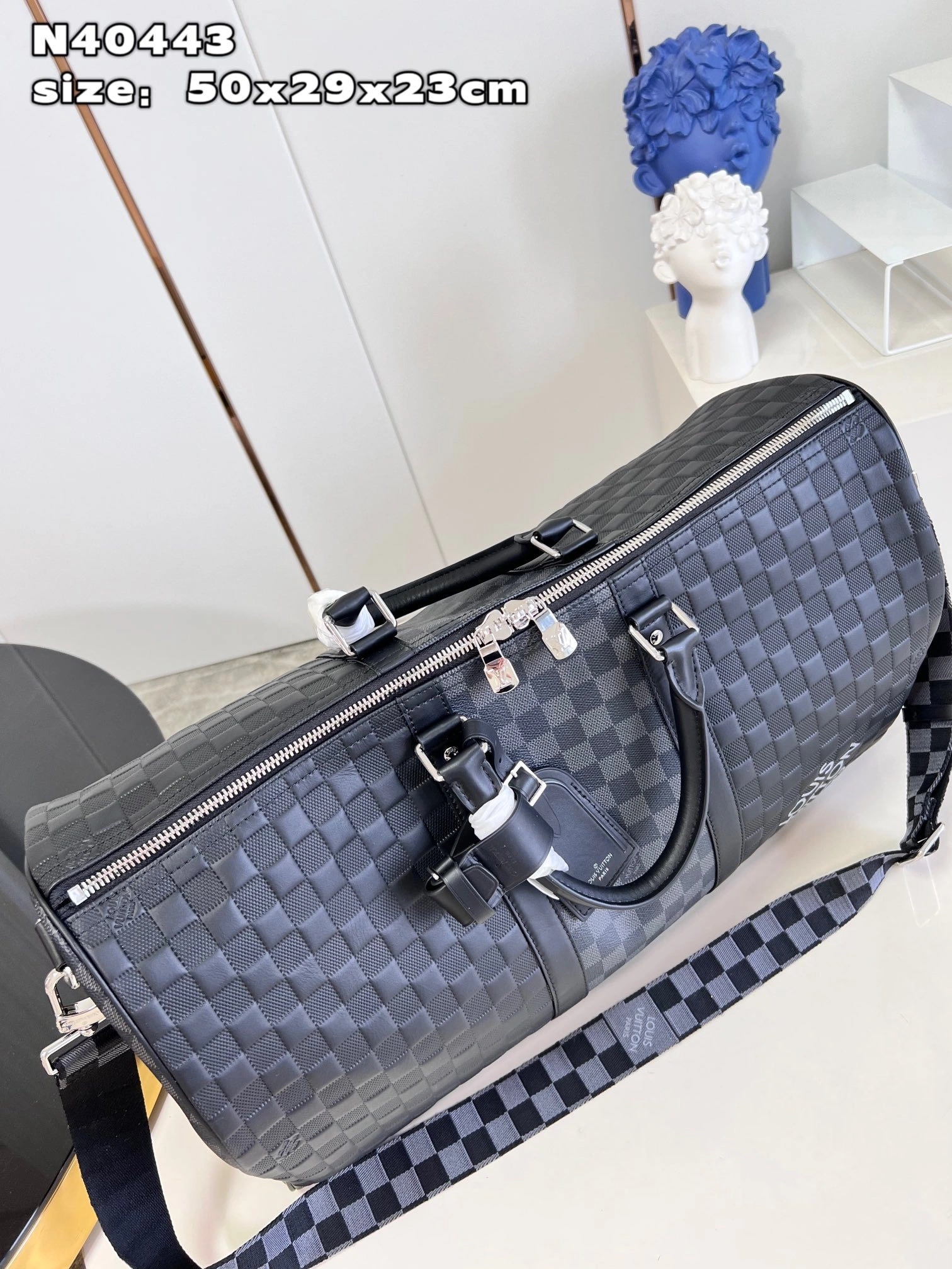 MOMO- N40443 item：C-B000F0241R