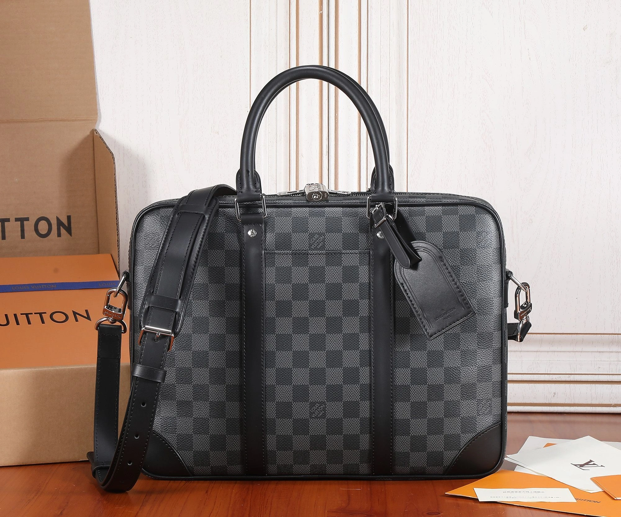 MOMO- N40445 item：C-B000I2508V