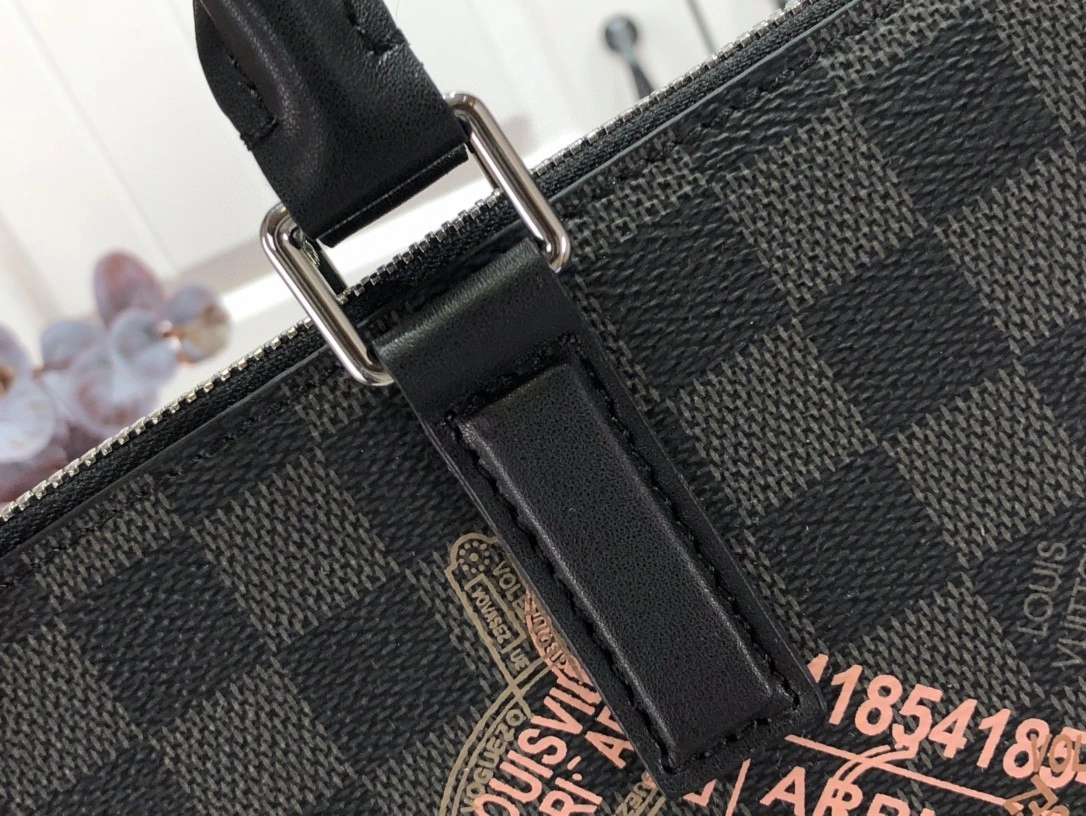 MOMO- N45276 cowhide Sac Plat Cross item : B-B063D1012
