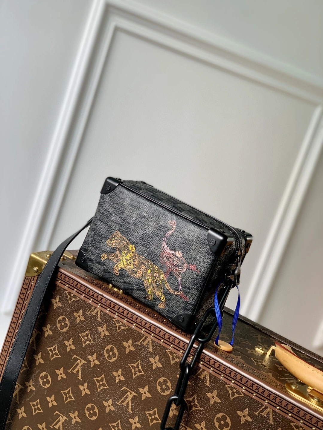 MOMO- N45278 Soft Trunk item : B-B202D1823