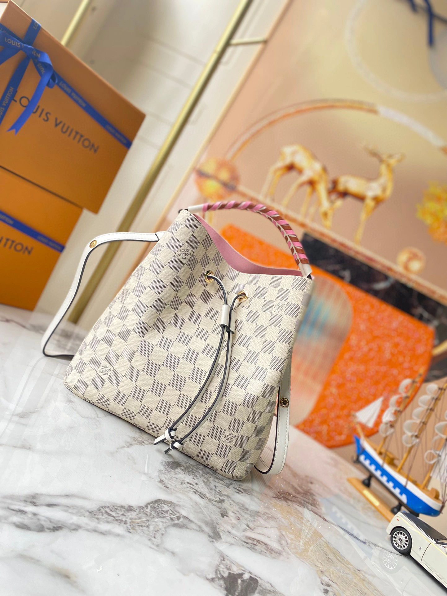 MOMO- N45292 item：B-B000E2607C