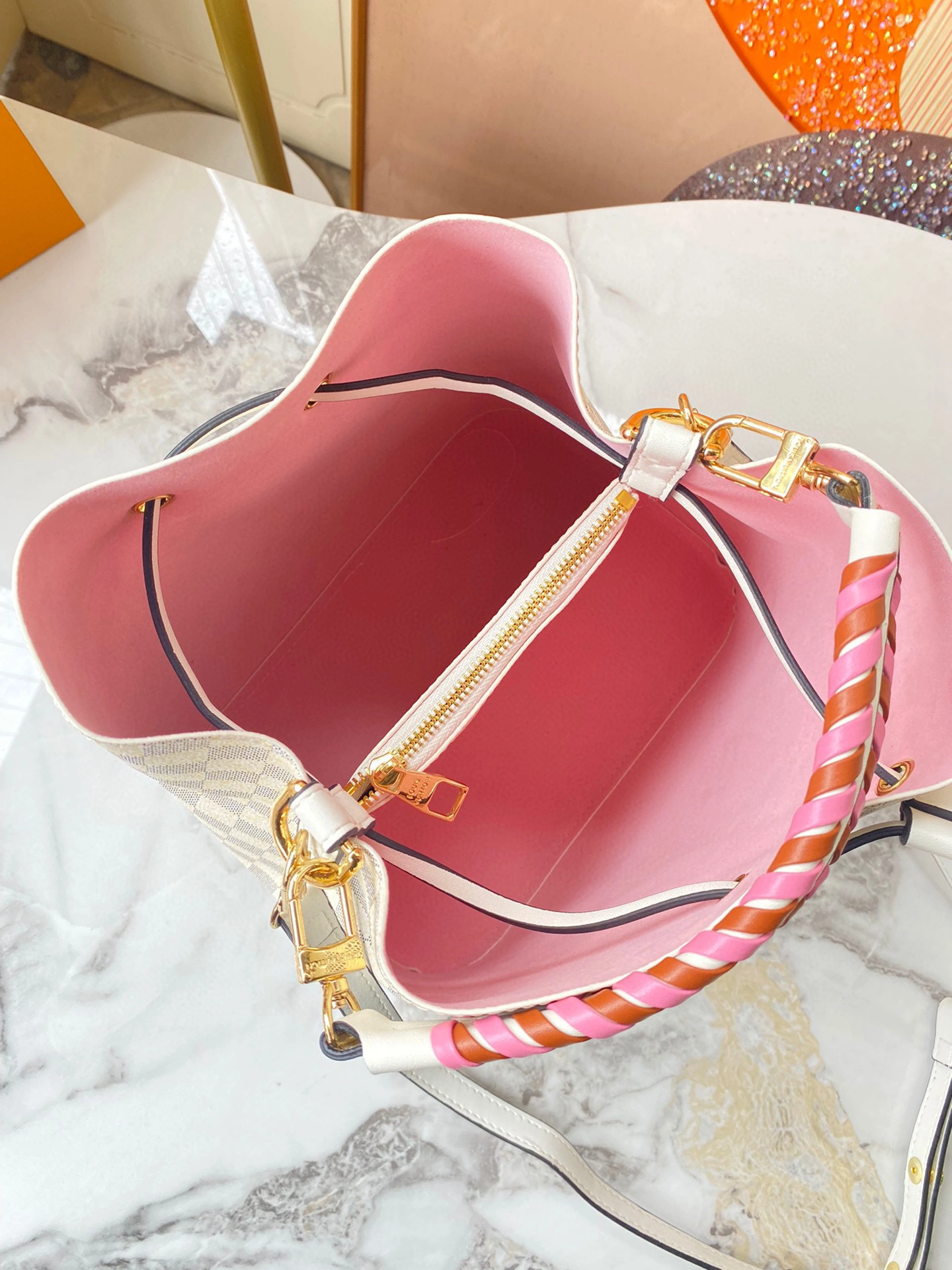 MOMO- N45292 item：B-B000E2607C