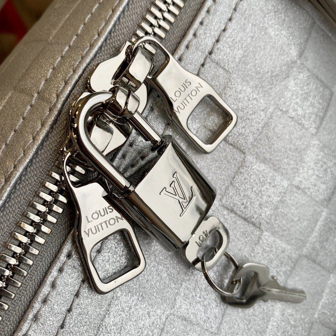 MOMO- N58041 50 item : B-B063D1836