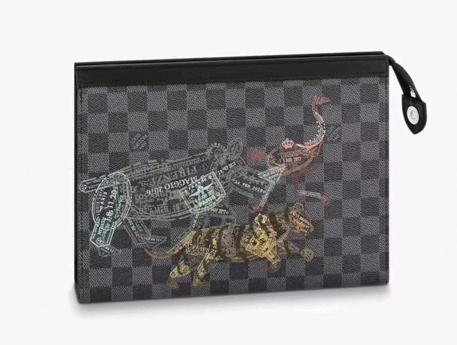 MOMO- N64605 Pochette Voyage item : B-B035C1303