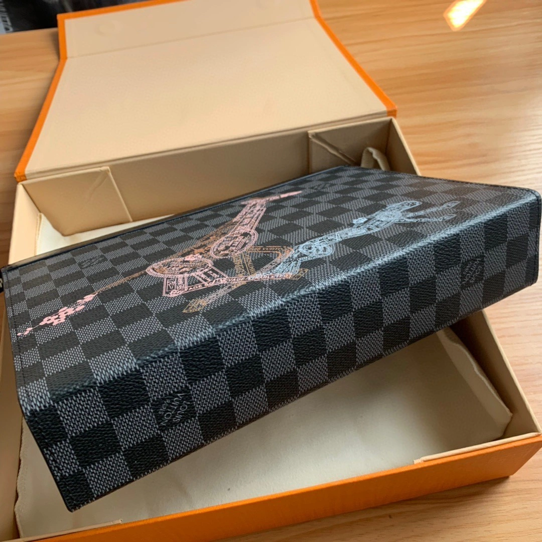 MOMO- N64605 Pochette Voyage item : B-B035C1303