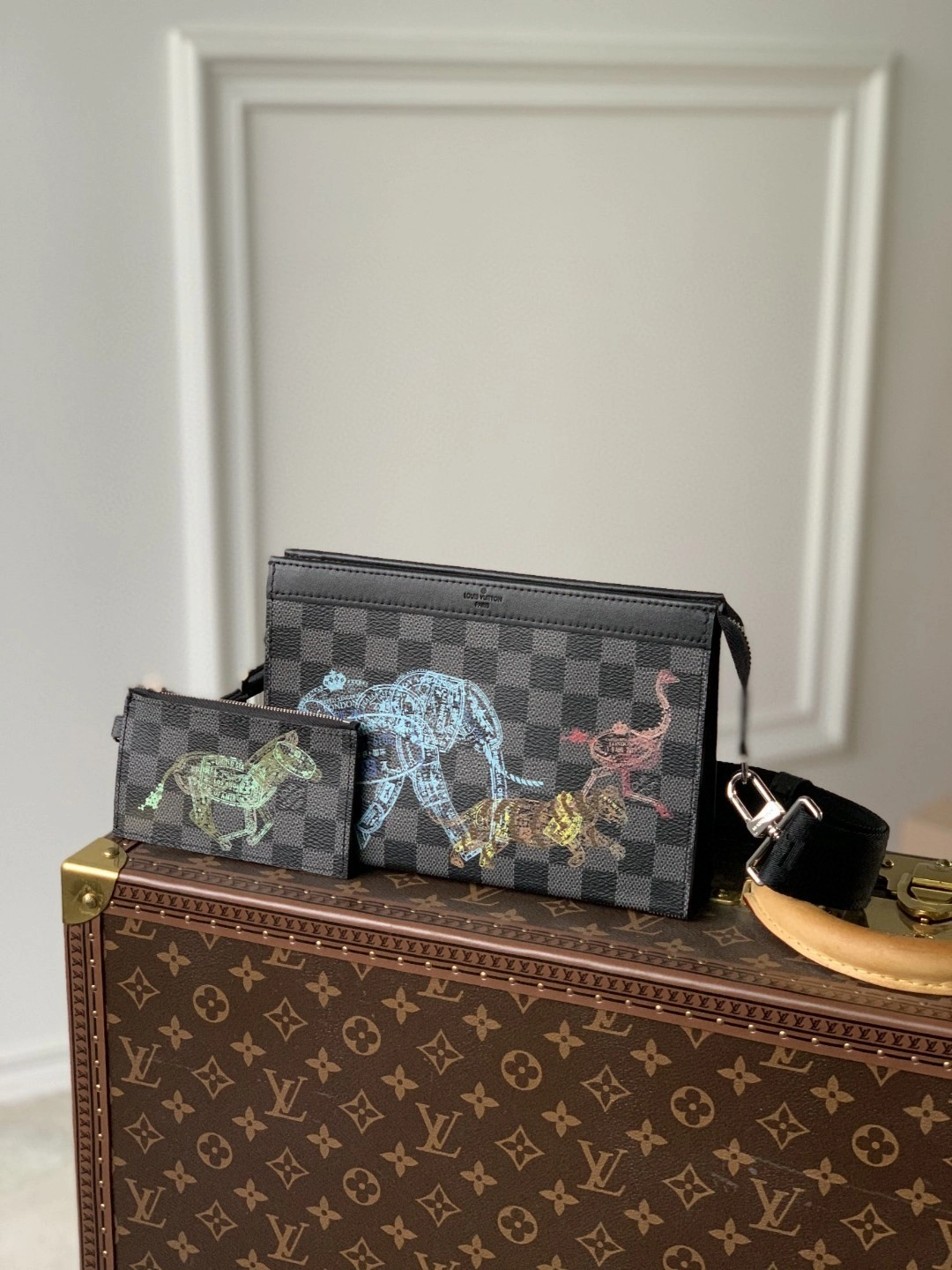MOMO- N64608 Gaston Wearable Wallet item : B-B202D1824