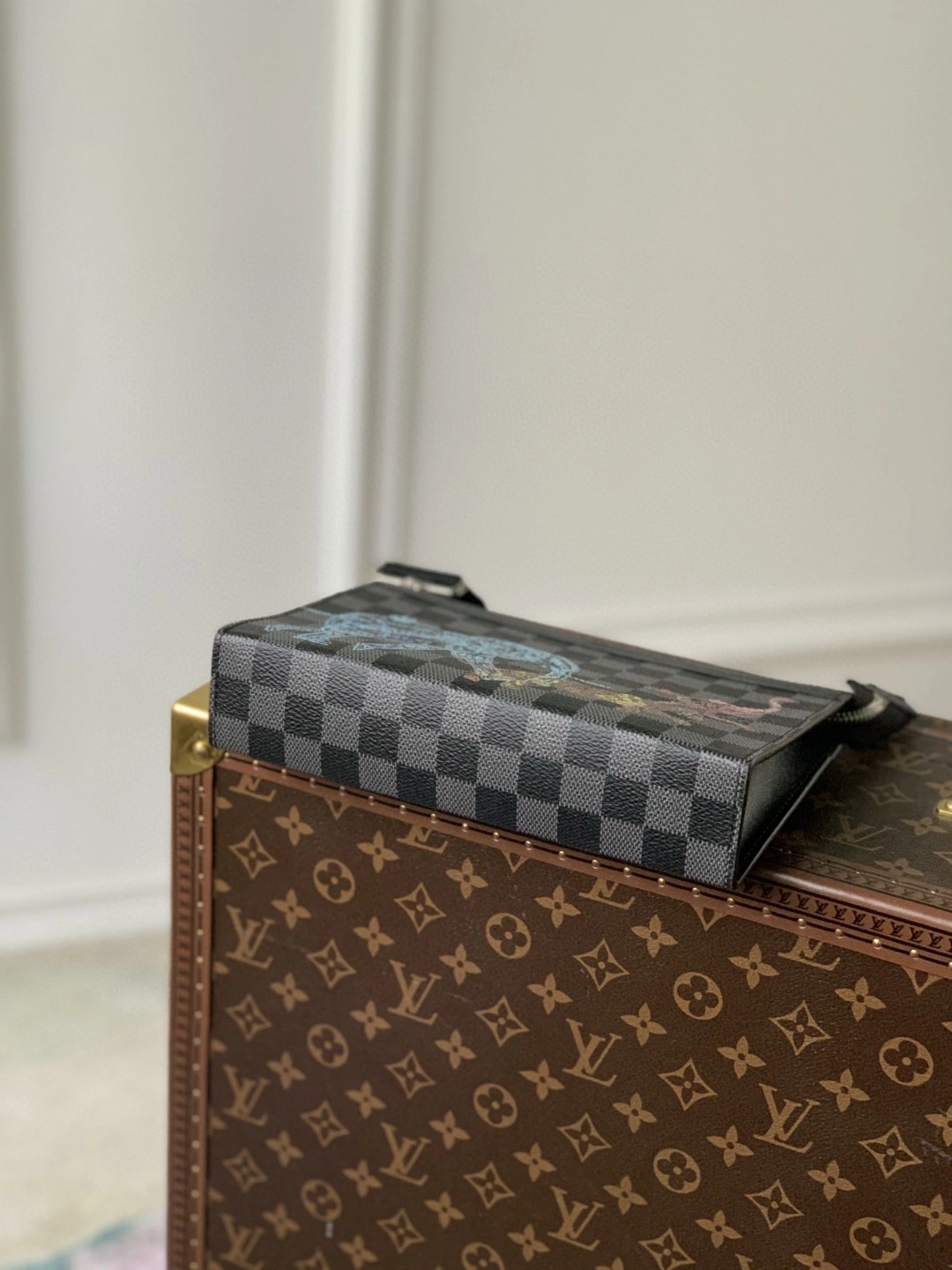 MOMO- N64608 Gaston Wearable Wallet item : B-B202D1824