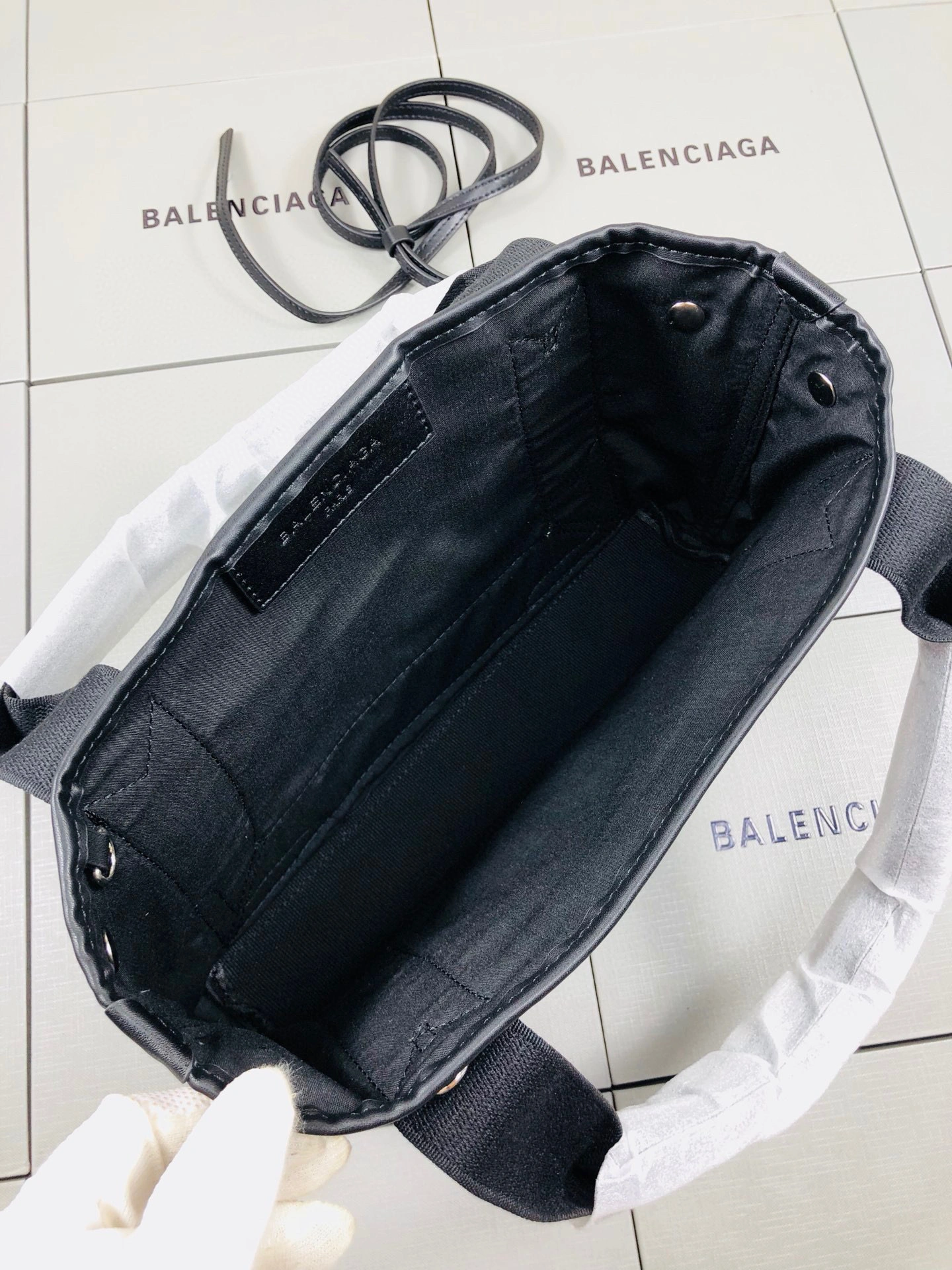 MOMO--NAVY CABAS high quality version item : 202B00K2737-2