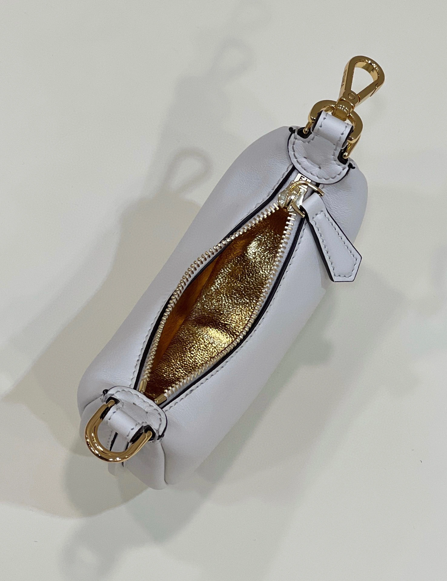 MOMO- Nano graphy item:B-B000C1404T