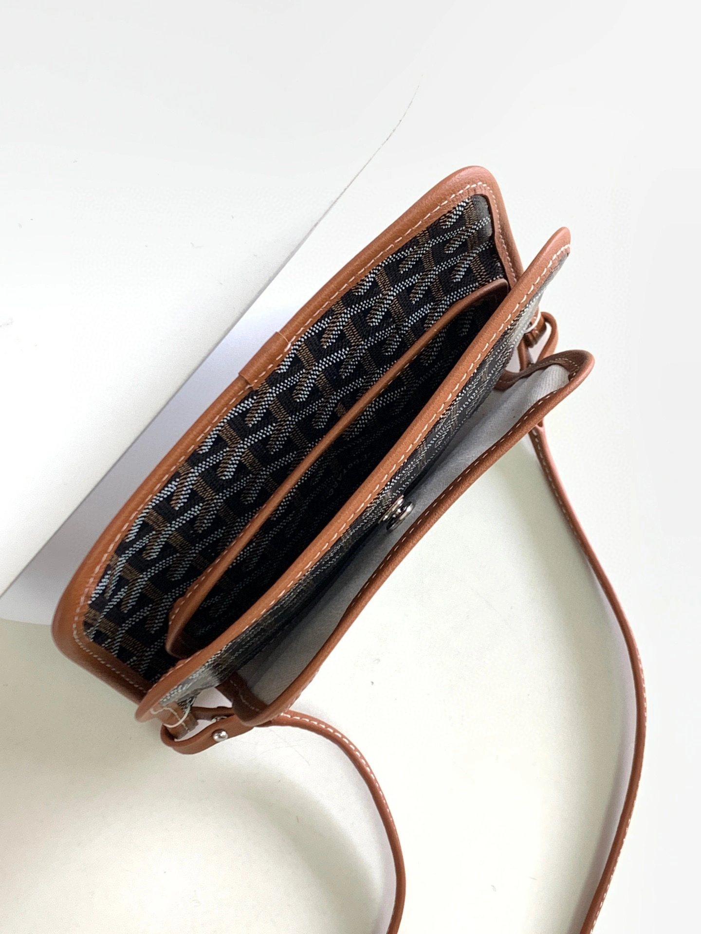 MOMO- PLUMETPMLTY Plumet Pocket Wallet item：B-B563F2405C