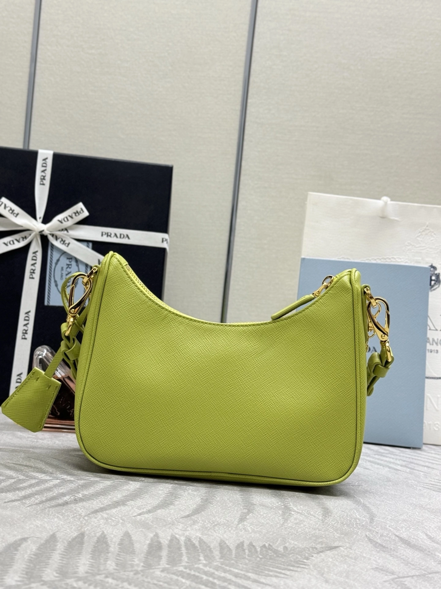MOMO--Pr141 1BA463-1BC204_NZV_F0S1V high quality version item:E-B000K0632