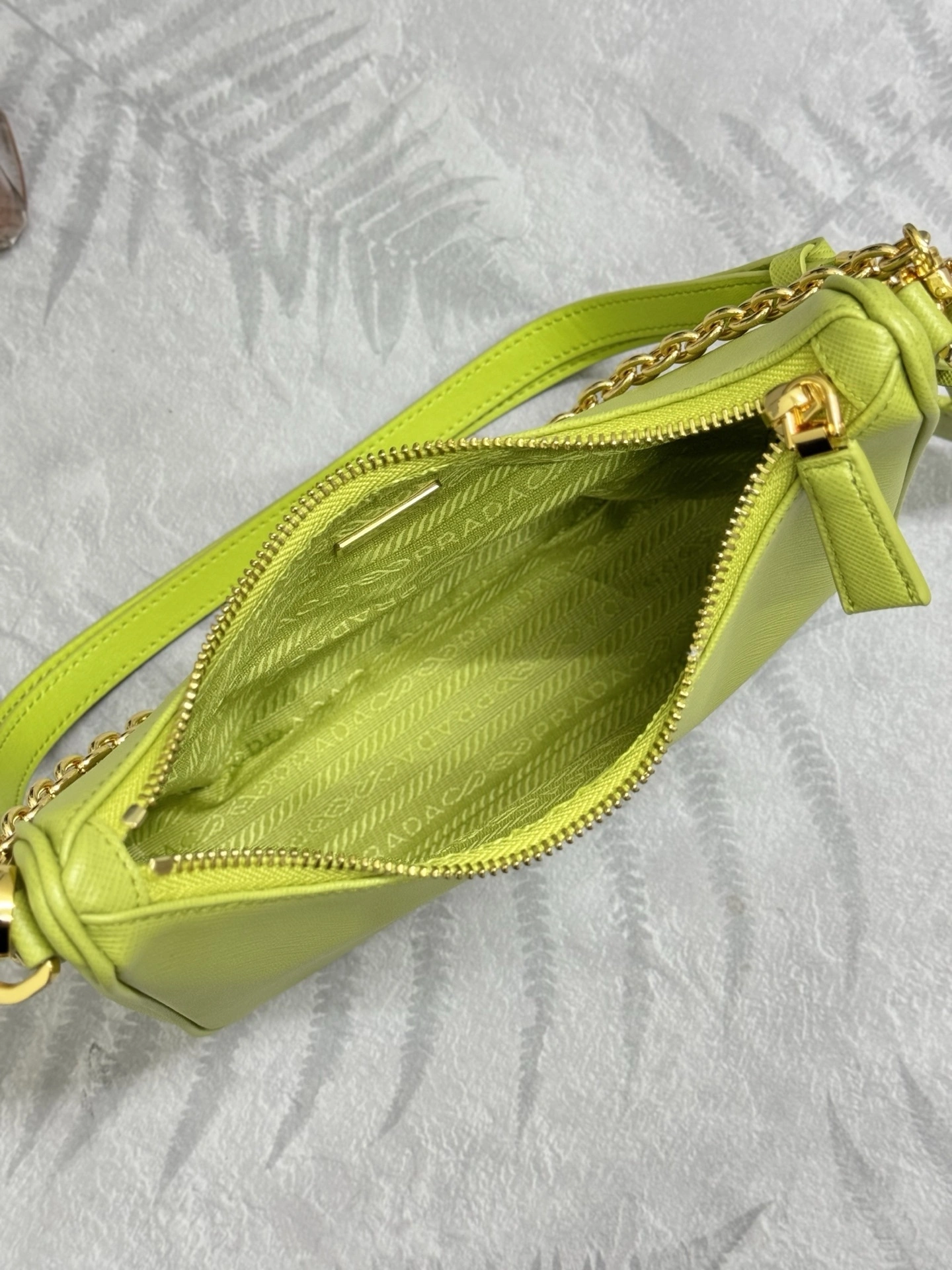 MOMO--Pr141 1BA463-1BC204_NZV_F0S1V high quality version item:E-B000K0632