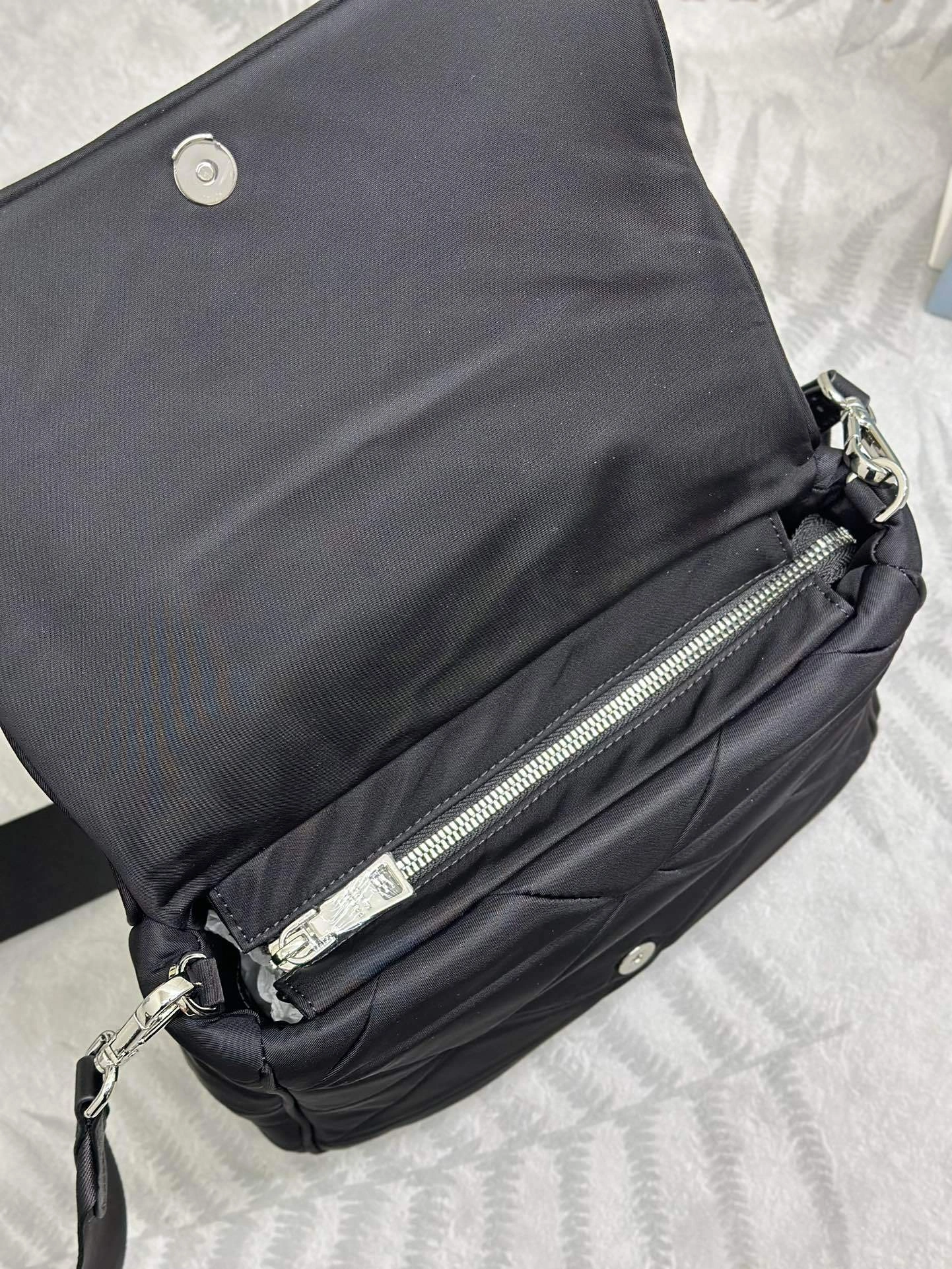 MOMO--Pr141 1BA463-1BD290-2DJN-F0002-V-O1O high quality version item:E-B000K0628