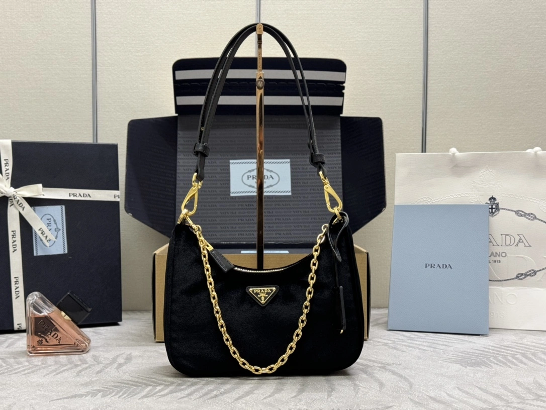 MOMO--Pr141 1BC204-2C7Q-F0002 high quality version Hobo item:E-B000K0644