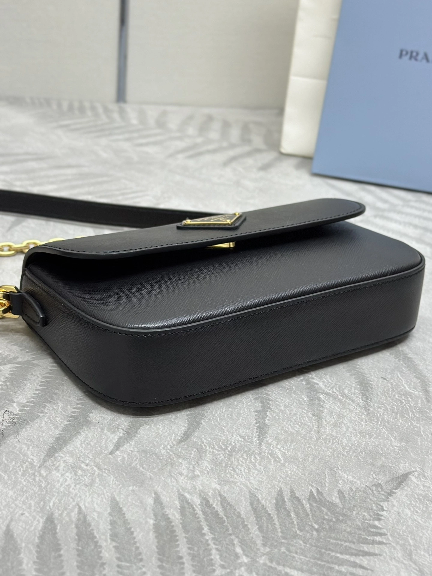 MOMO--Pr141 1BD356-NZV-F0002 high quality version cowhide item:E-B000K0650
