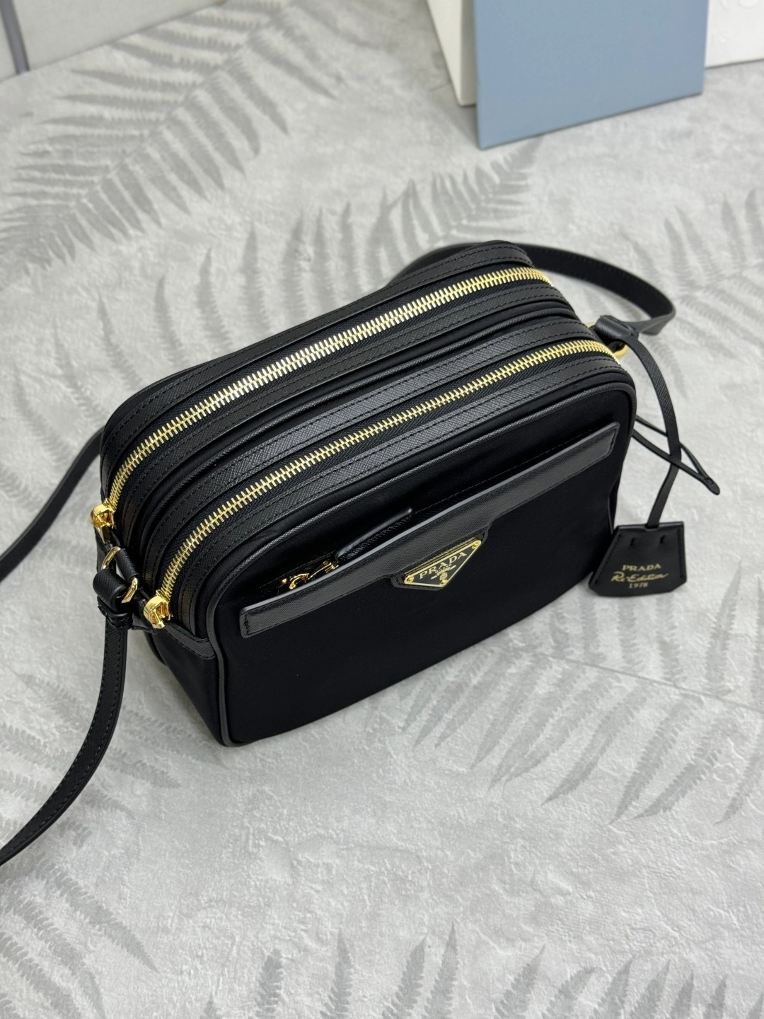 MOMO--Pr141 1BH218_R064_F0002_V_OOO high quality version cowhide item:E-B000K0606