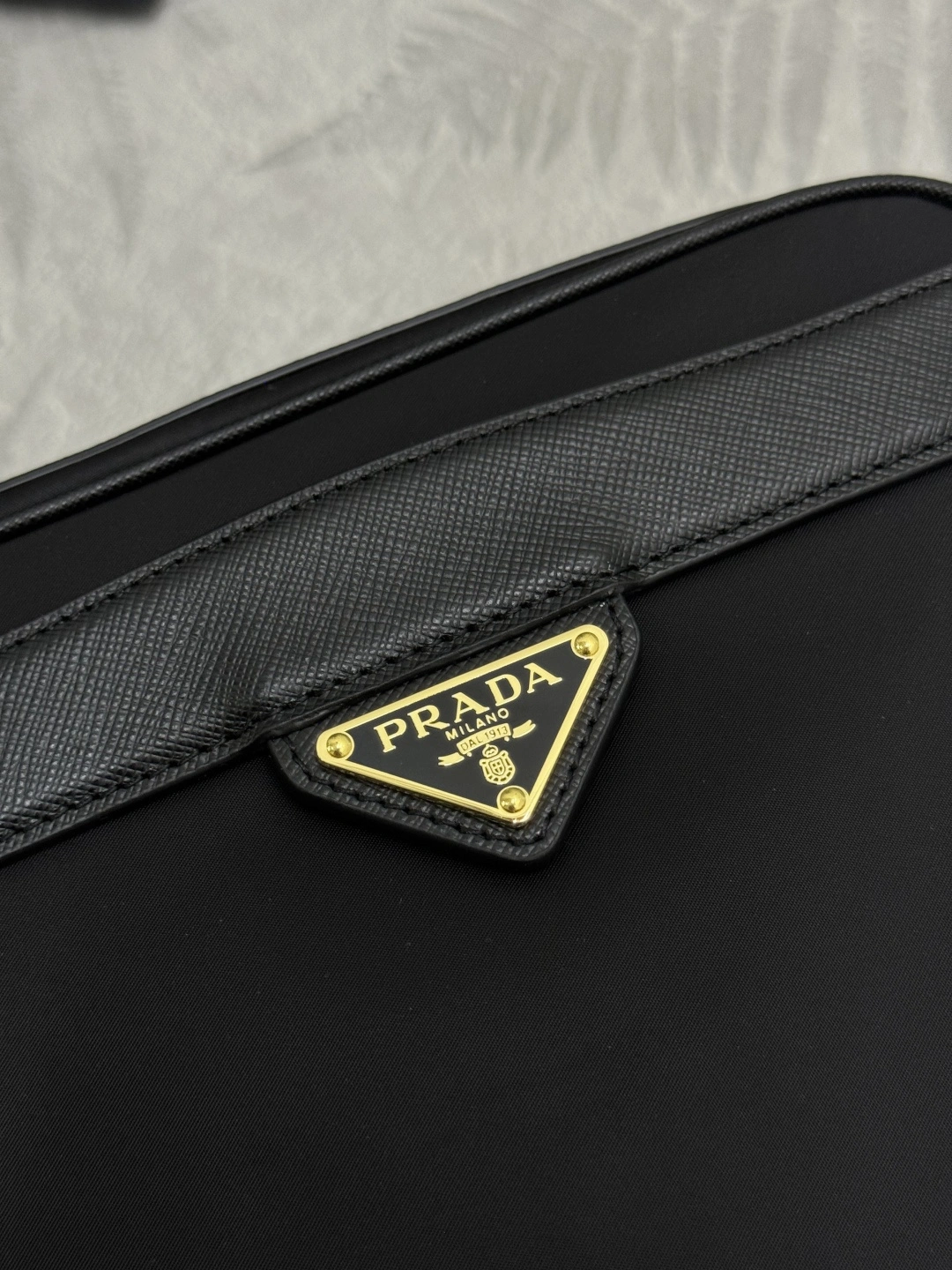 MOMO--Pr141 1BH218_R064_F0002_V_OOO high quality version cowhide item:E-B000K0606
