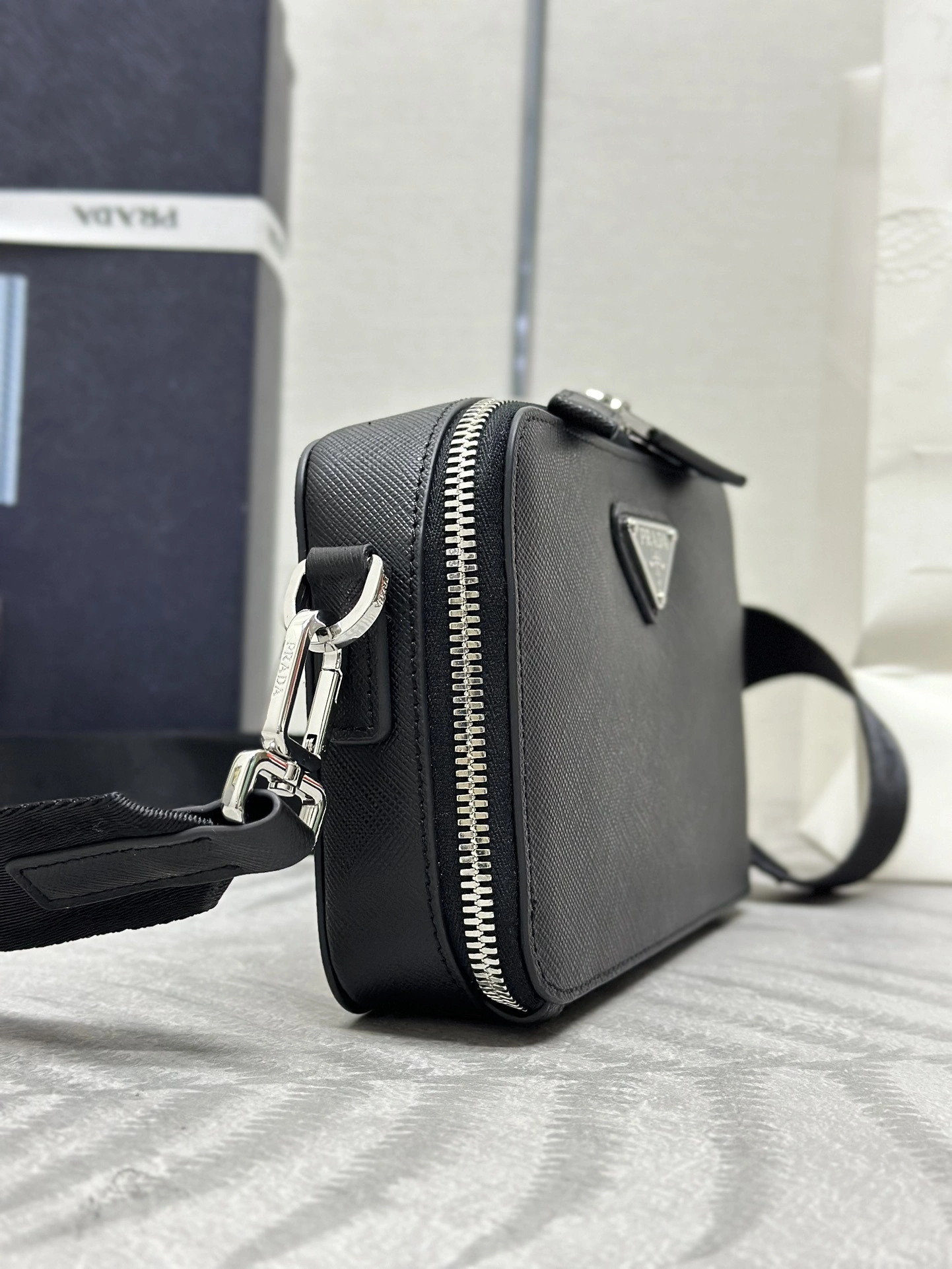 MOMO--Pr141 2VH070-9Z2-F0002-V-EMI high quality version Brique item:E-B000K0611