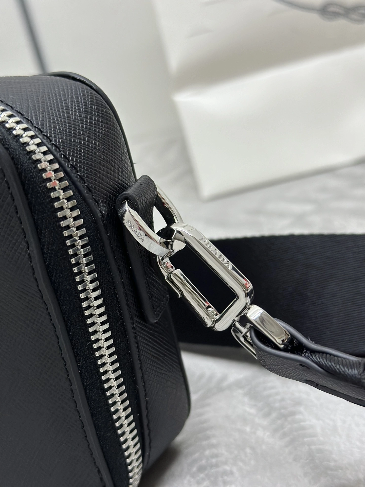 MOMO--Pr141 2VH070-9Z2-F0002-V-EMI high quality version Brique item:E-B000K0611