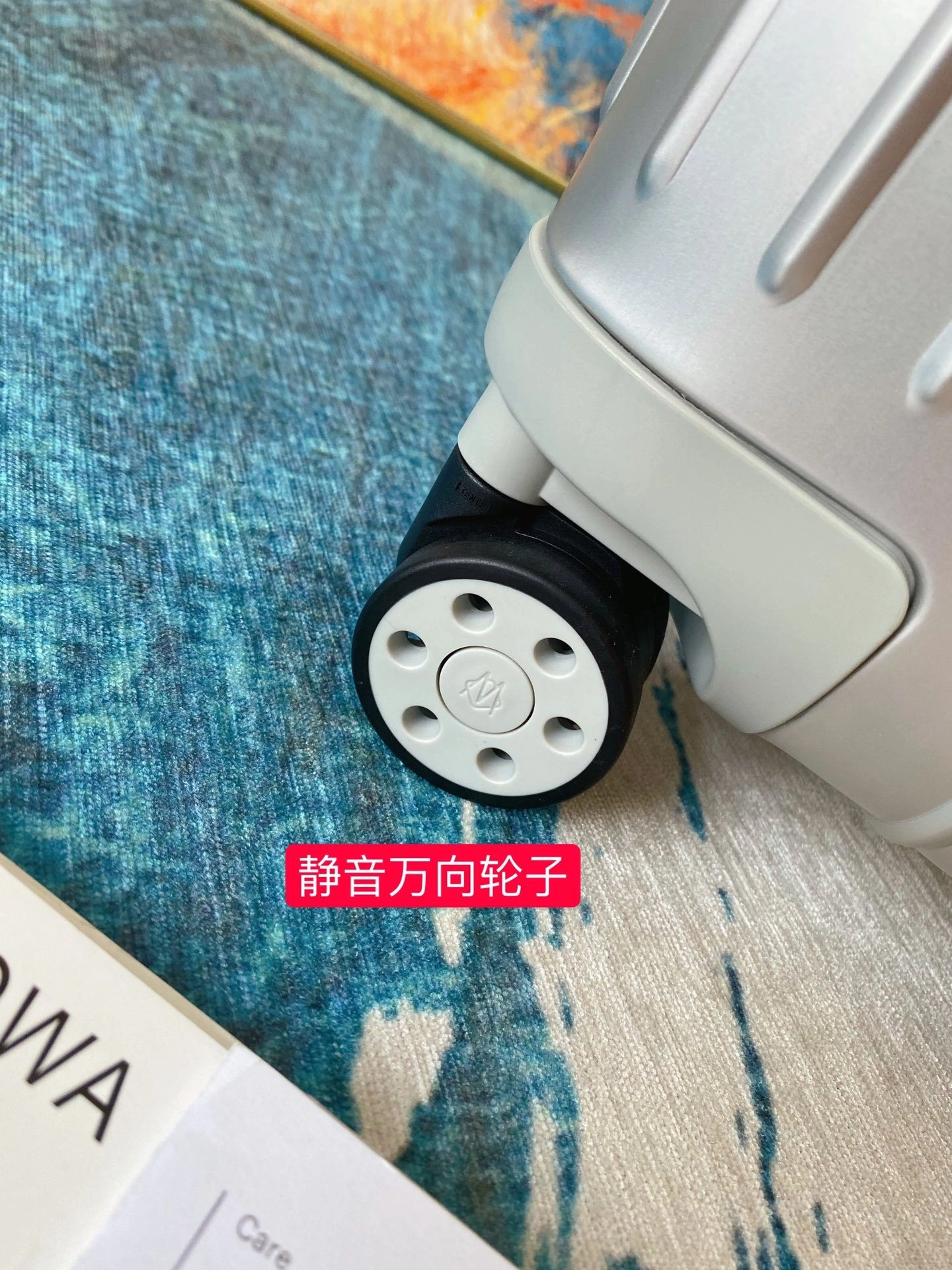 &MOMO--Ri7ow1 item:D-B000H2399T