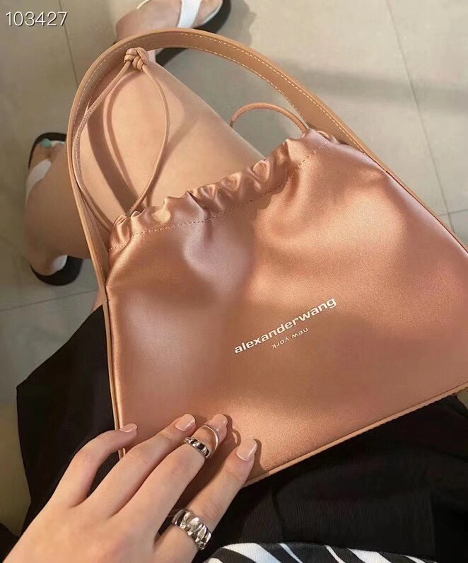MOMO--Ryan Shoulder high quality version item : 202B48K2749