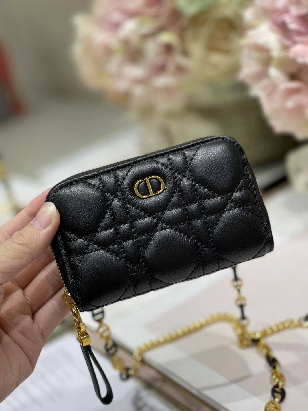 MOMO- S5087WNSQ CARO item : B-B00M1112