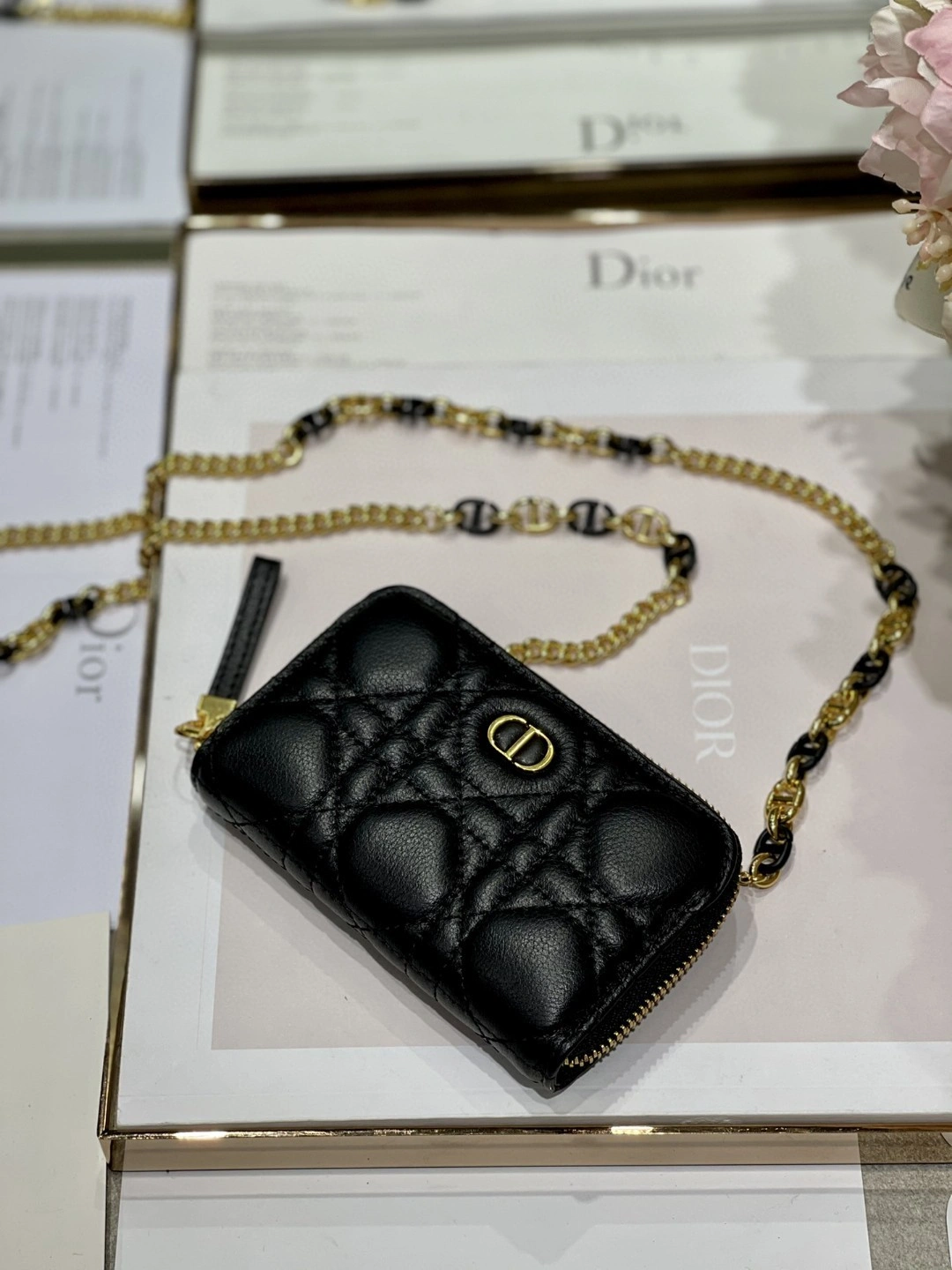 MOMO- S5087WNSQ CARO item : B-B00M1112