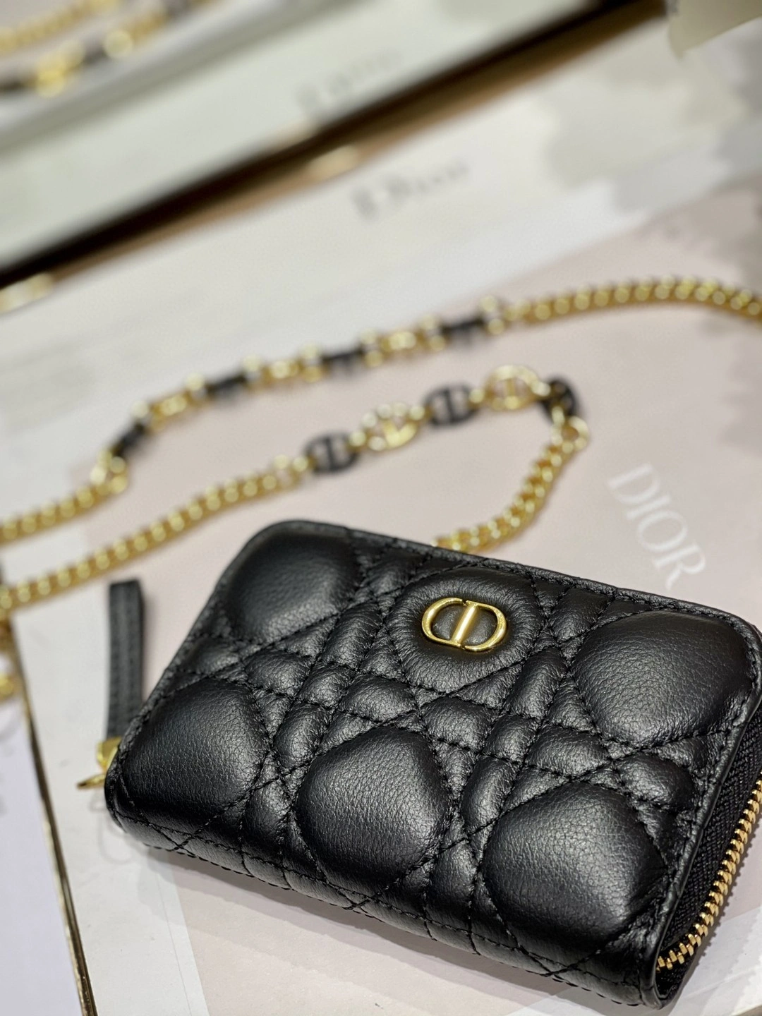 MOMO- S5087WNSQ CARO item : B-B00M1112