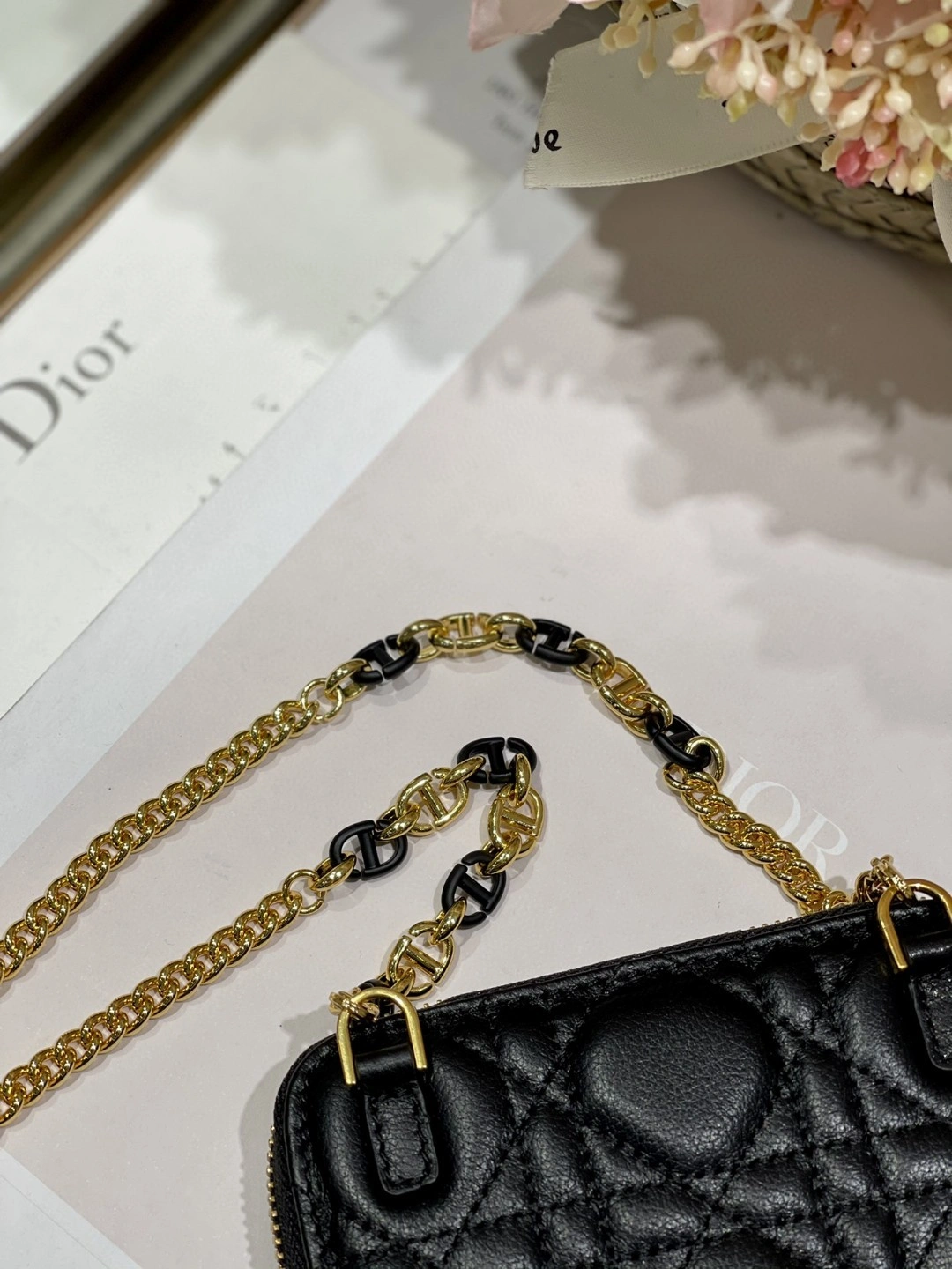 MOMO- S5087WNSQ CARO item : B-B00M1112