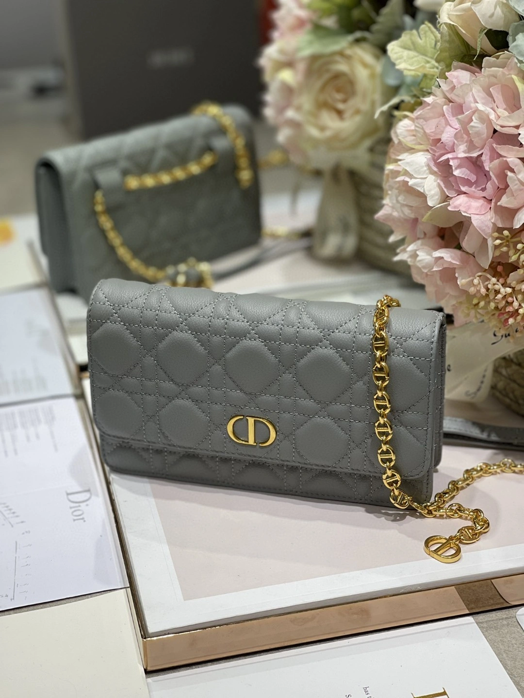 MOMO- S5091UWHC CARO cowhide item : B-B00M1308