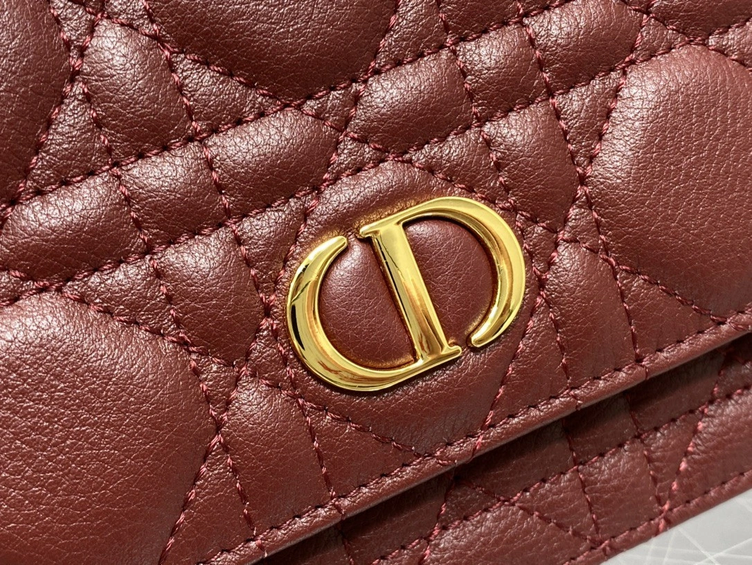MOMO- S5091UWHC Caro Calfskin item : B-B271M1336