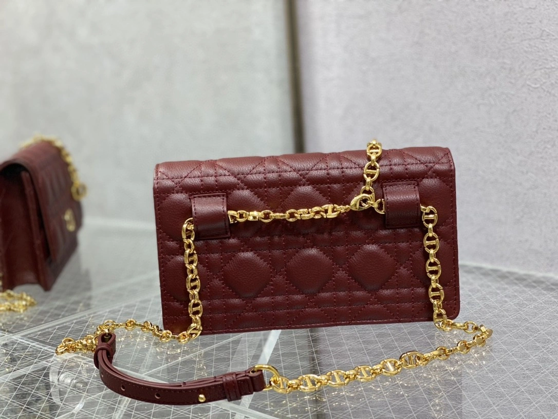 MOMO- S5091UWHC Caro Calfskin item : B-B271M1336