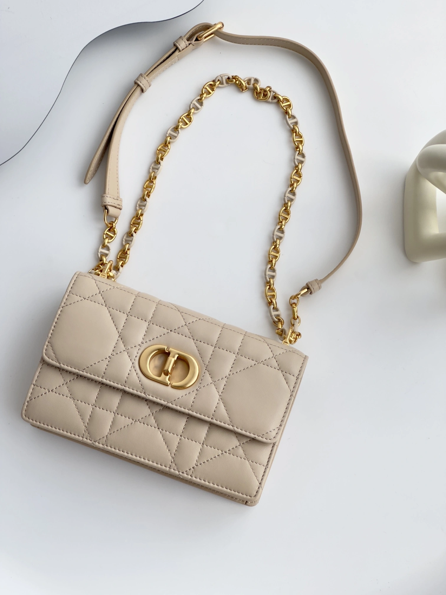 MOMO- S5169UDAX-M52U item:D-B000A1578
