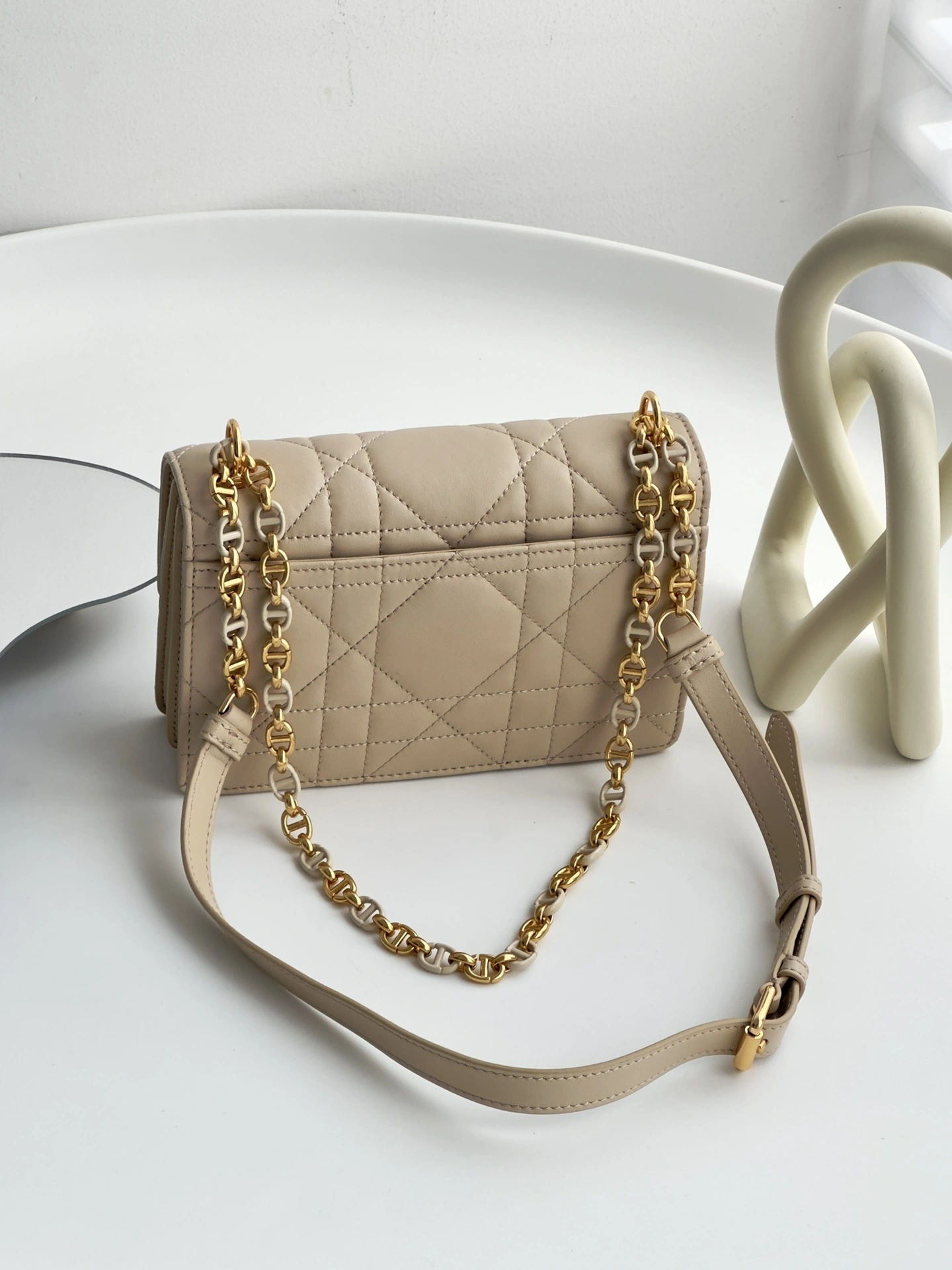 MOMO- S5169UDAX-M52U item:D-B000A1578
