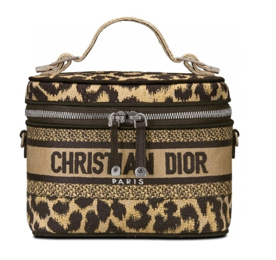 MOMO- S5529VRHM CHRISTIAN item : B-B00M1313