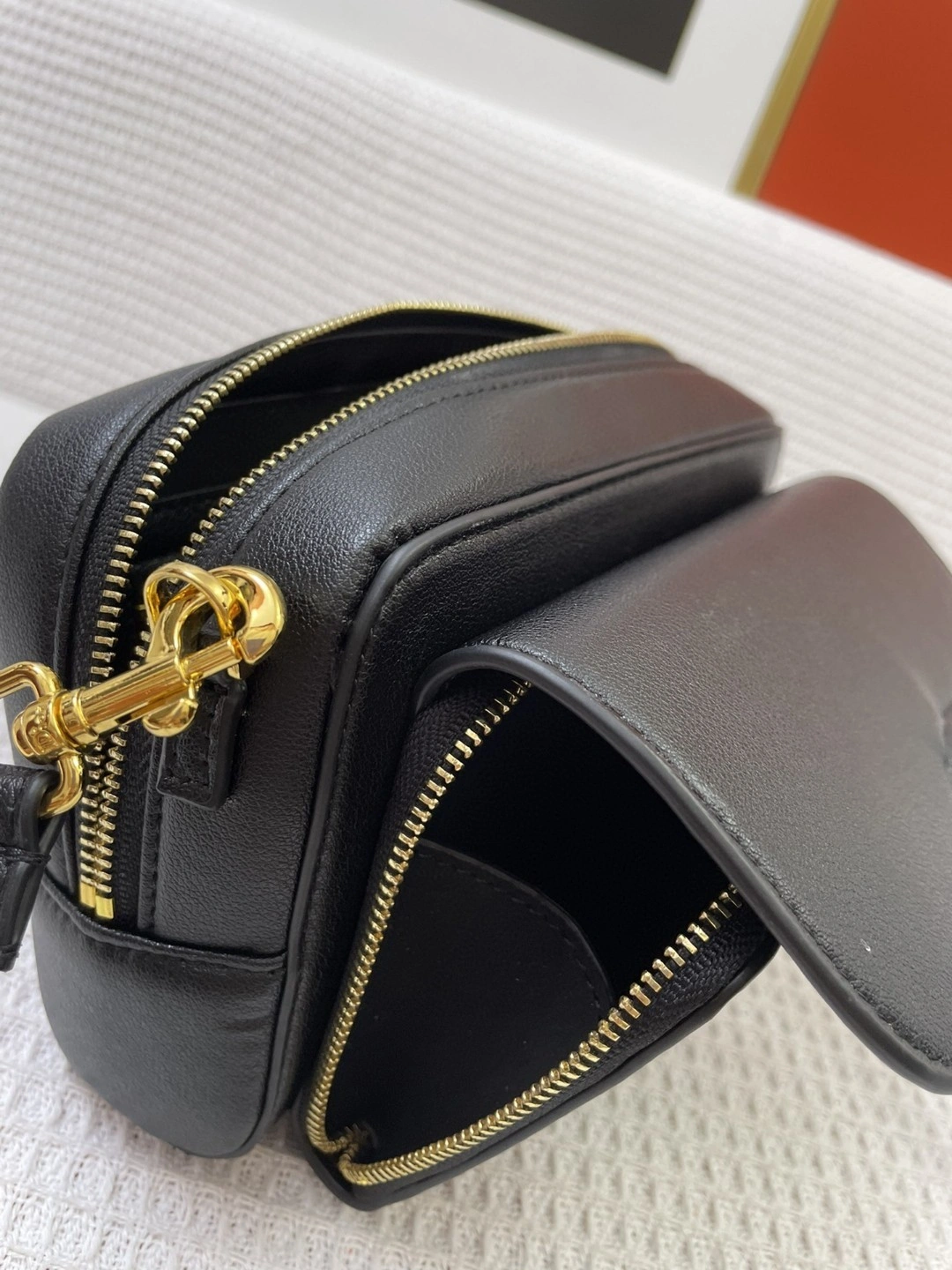 MOMO- S5668CCEH caro Calfskin item : B-B00M1422