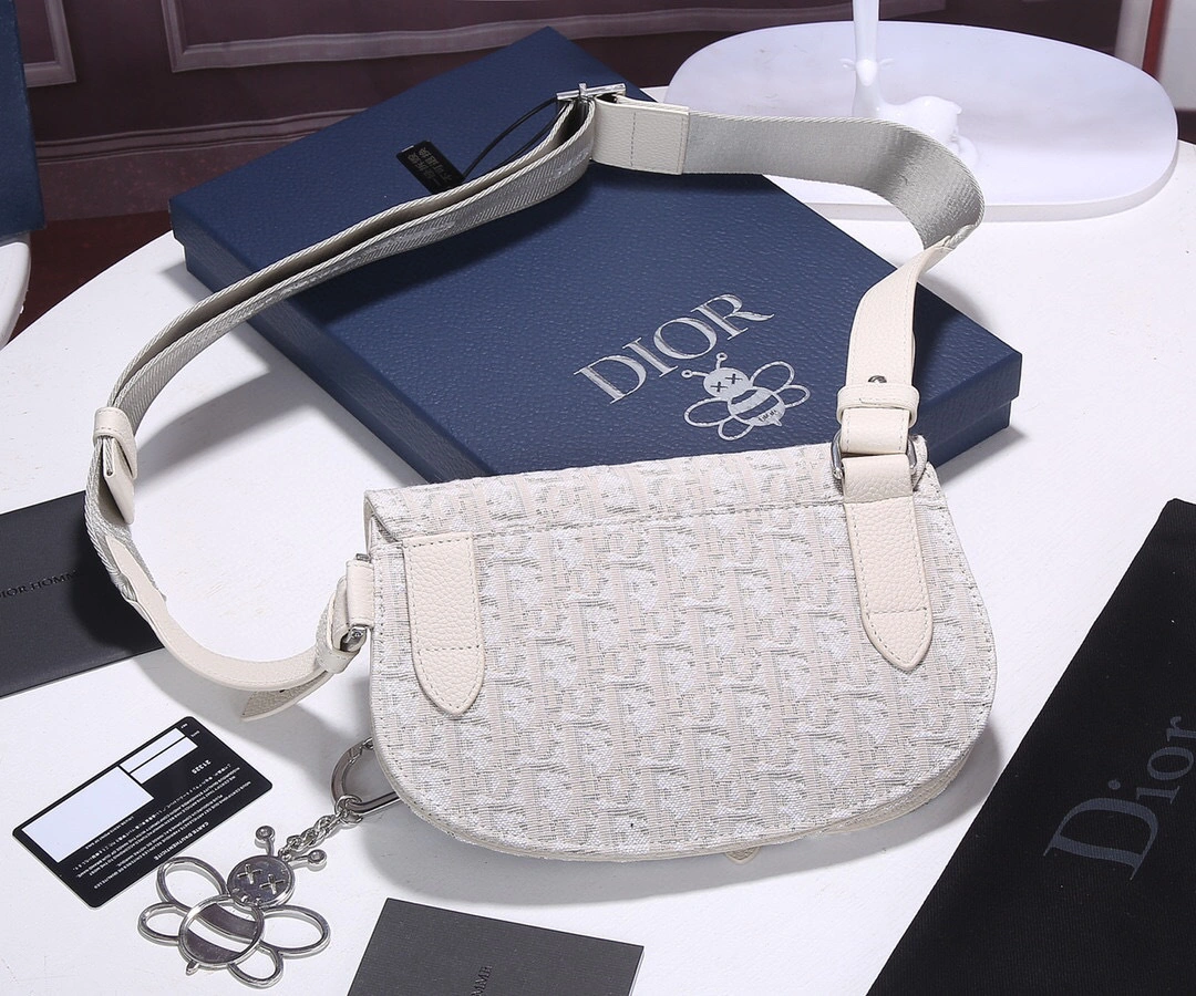 MOMO- SADDLE 1ADPO095YZY_H25E item:A-B063L2568