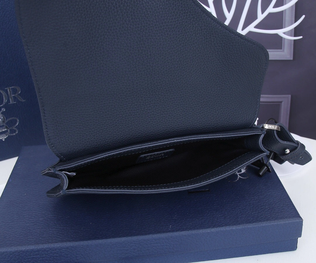 MOMO- SADDLE item:A-B063L2508