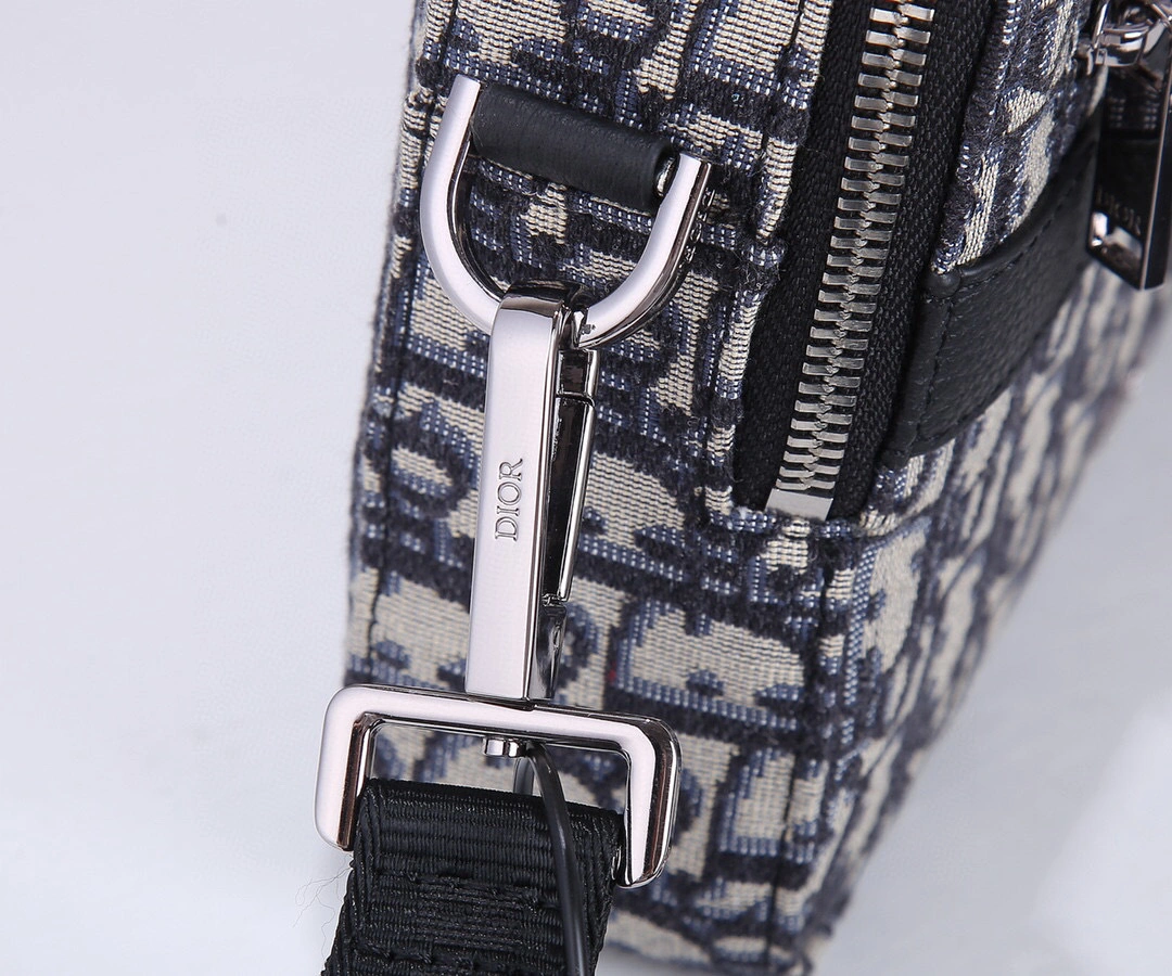 MOMO- SAFARI item:A-B063L2520